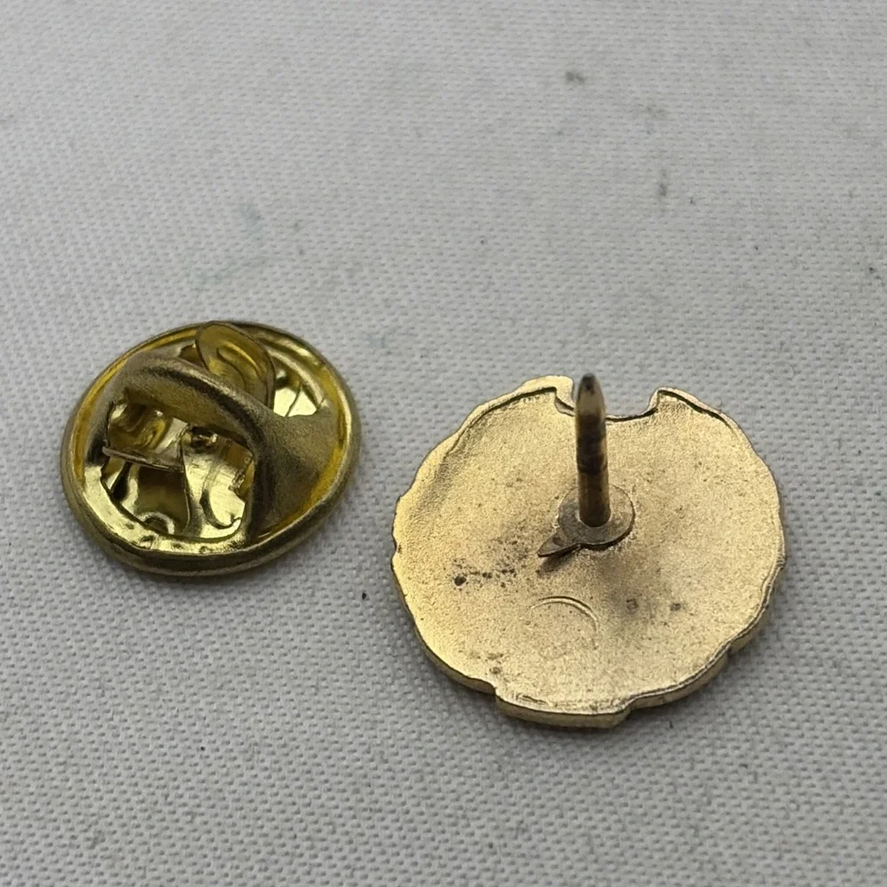 United Association UA Plumbers and Pipefitters 30 Years Lapel Hat Pin Gold Tone